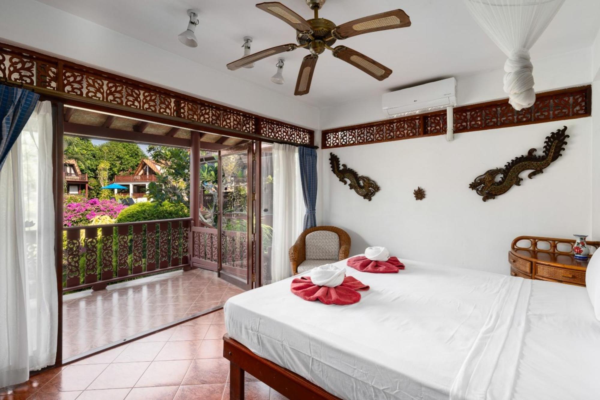 Beachfront Villa, Bang Po Ban Bang Po Exterior foto