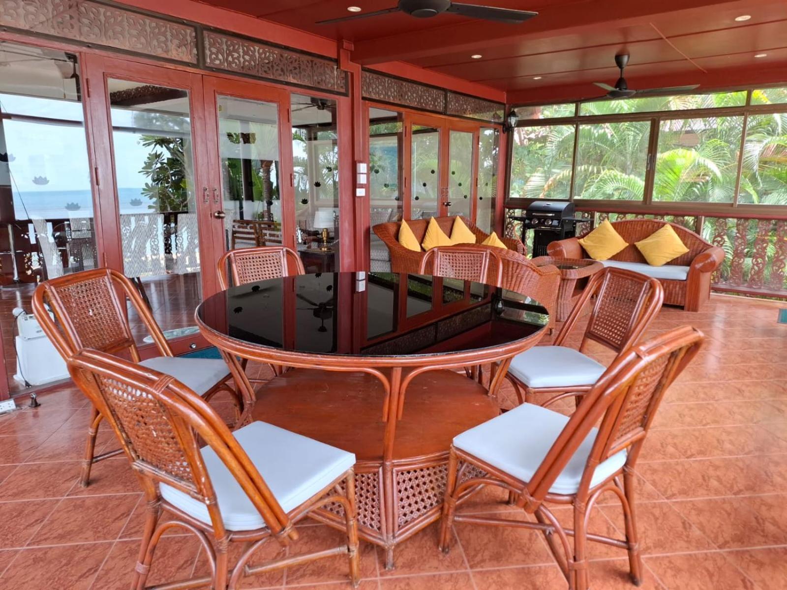 Beachfront Villa, Bang Po Ban Bang Po Exterior foto
